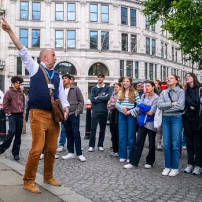 London Tour Guide Reveals Best Fish and Chips Spots for Americans