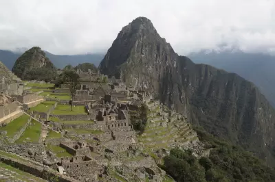 New7Wonders Offers to Help Peru Improve Machu Picchu Conditions