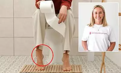 Pelvic Health Expert Warns Against Tiptoeing on Toilet