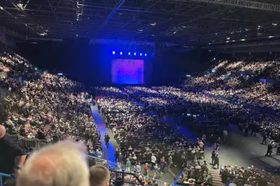 Peter Kay Show Evacuated After Suspicious Bag Found in Arena