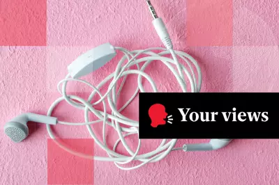 Readers Divided Over Wired Headphone Comeback Trend