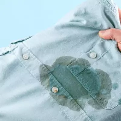 Remove Oil Stains in 15 Minutes with Baking Soda and Dish Soap