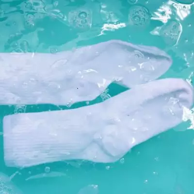 Revive Yellowed White Socks with Baking Soda and Detergent Hack