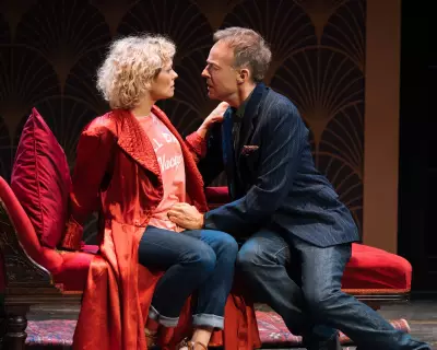 Stage Kiss Review: Charming but Slippery Behind-the-Scenes Romcom
