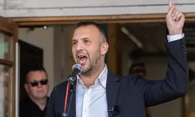 Tackling anti-Semitism must transcend party politics, says minister