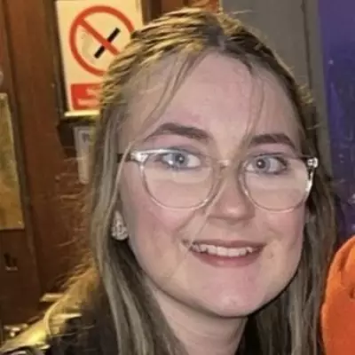 Teen Paralysed from Neck Down After Severe Flu Leads to Spinal Stroke