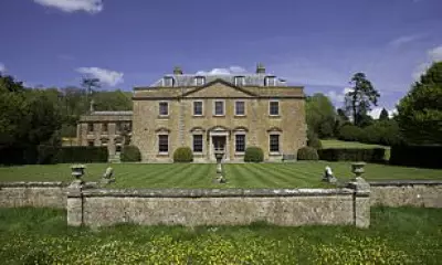 The Newt Estate Faces Backlash Over Glyphosate Use on Farmland