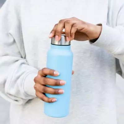 UK Airport Security: Metal Water Bottles Must Be Empty Despite New Rules