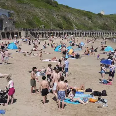 UK Braces for 35C Bank Holiday 'May Mayhem' as Heatwave Set to Break Records