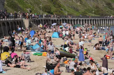 UK Heatwave Declared as Temperatures Hit 32.1C on Hottest Day of Year