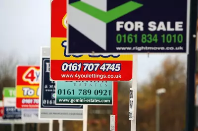 UK Home Sales Plunge 41% as Mortgage Rates and Uncertainty Bite