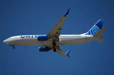 United flight attendants ratify contract with 31% pay hike
