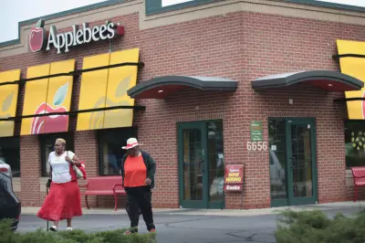 US Chains Revive Bottomless Deals: Best Value Offers This Summer