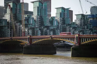 Weight Restrictions Imposed on London's Vauxhall Bridge Due to Deterioration
