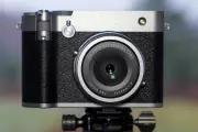 7 Best Compact Cameras for Vlogging and Travel in 2026