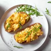 Add Mayo to Scrambled Eggs for Fluffy, Creamy Results