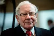 Anonymous Bidder Pays $9M for Lunch with Warren Buffett and Steph Curry