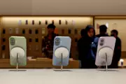 Apple Blocks Over 1 Billion Fake App Store Accounts in 2025