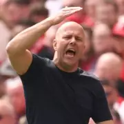Arne Slot Booed by Liverpool Fans in Draw Against Chelsea: 5 Key Moments