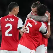 Arsenal's Ugly Burnley Win Gives Man City Title Hope