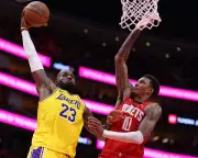 At 41, LeBron James Defies Age to Lead Lakers' Playoff Charge