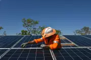 Australia Power Bills to Drop Up to 10% as Renewables and Batteries Surge