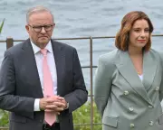 Australian Minister Anika Wells Repays $10,000 in Incorrect Travel Claims