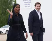 Badenoch Rules Out Tory/Reform Council Pacts, Calls Farage's Party 'Not Serious'