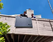 Balcony Solar Panels Gain Popularity as US Electricity Costs Rise