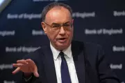 Bank of England Governor Says Can Tolerate Inflation Above 2% Target