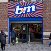 B&M's £6 'Eye-Catching' Sculpture Brings Luxury Home Decor