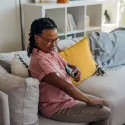 Brits Overwhelmed by Tech: Only 1 in 5 with Health Needs Use Apps