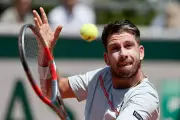 Cameron Norrie Retires from French Open with Rib Injury, Wimbledon in Doubt