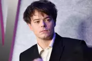Charlie Heaton Spotted as Charles Shelby in Peaky Blinders Spin-Off
