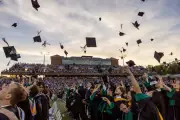 College Graduates Boo AI-Themed Commencement Speeches Amid Job Fears