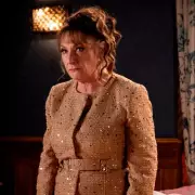 Coronation Street fans suspect Maggie Driscoll was attacked, not heart attack