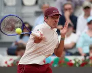 De Minaur's Slump Continues with Racket-Smashing Rome Exit
