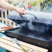 Doctor Warns Against Dangerous BBQ Cleaning Mistake That Can Cause Injury