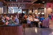 Earn Cash Back on Dining Out: Top Credit Cards for Restaurant Rewards