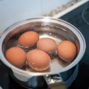 Easy Step to Prevent Boiled Eggs from Cracking While Cooking