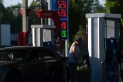 Exxon and Chevron Profits Drop Despite Soaring Oil Prices