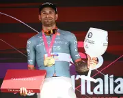 Filippo Ganna Dominates Giro d'Italia Stage 10 Time Trial