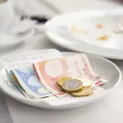 Foodie's €12 Three-Course Meal in Benidorm Leaves Holidaymakers Stunned