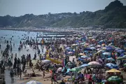 Four Teenagers Drown as UK Heatwave Breaks May Temperature Record