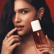 Fragrance Expert Hails £26 Vanilla Nectar Mist as Ultimate Holiday Scent