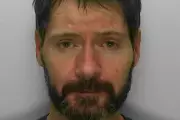 Fraudster Caught After iPhone Email Signature Blunder in Czech Republic