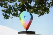 Google Revamps Search Bar with AI, Plans Smart Glasses Comeback