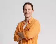Guy Montgomery on Spelling Bees, Jacinda Ardern, and Falling Asleep