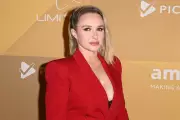 Hayden Panettiere Reveals She Was Put in Bed with Naked Actor at 18