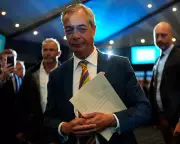 Healey Demands Farage Explain £5m Gift's Russia-Iran Links